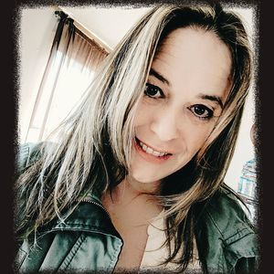 Meet your Posher, Dana kelly